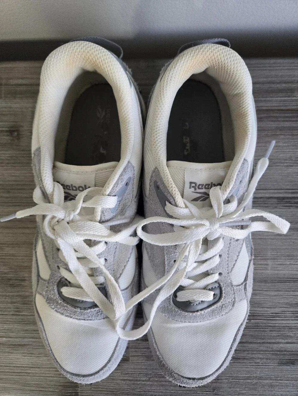 Reebok Retro Runner Gray Suede White Sneakers Women’s Size 9